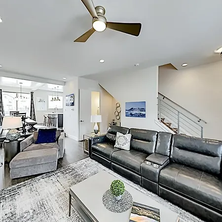 Modern Retreat Minutes To Park City Villa